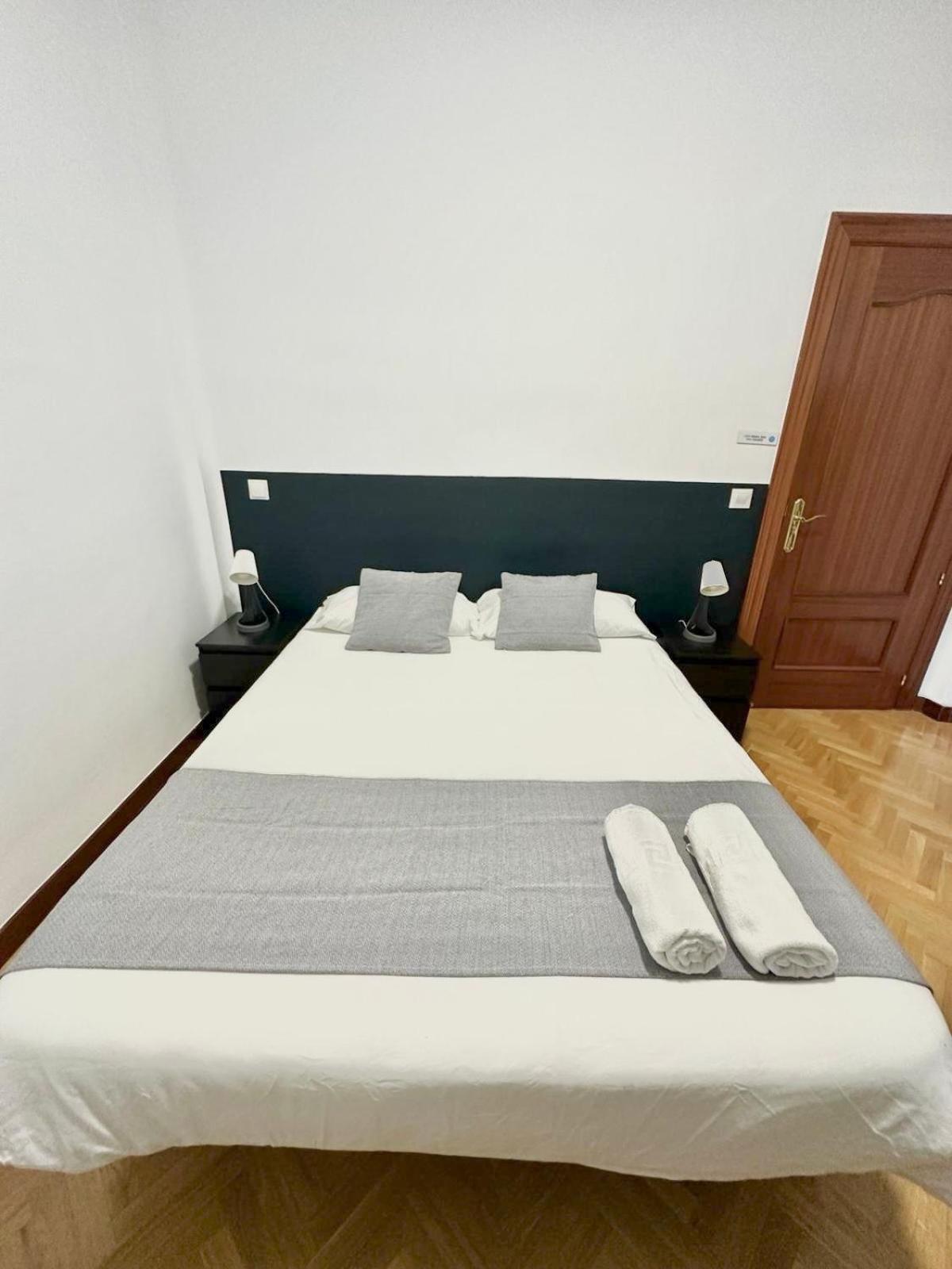 Ibiza Habitaciones 마드리드 외부 사진