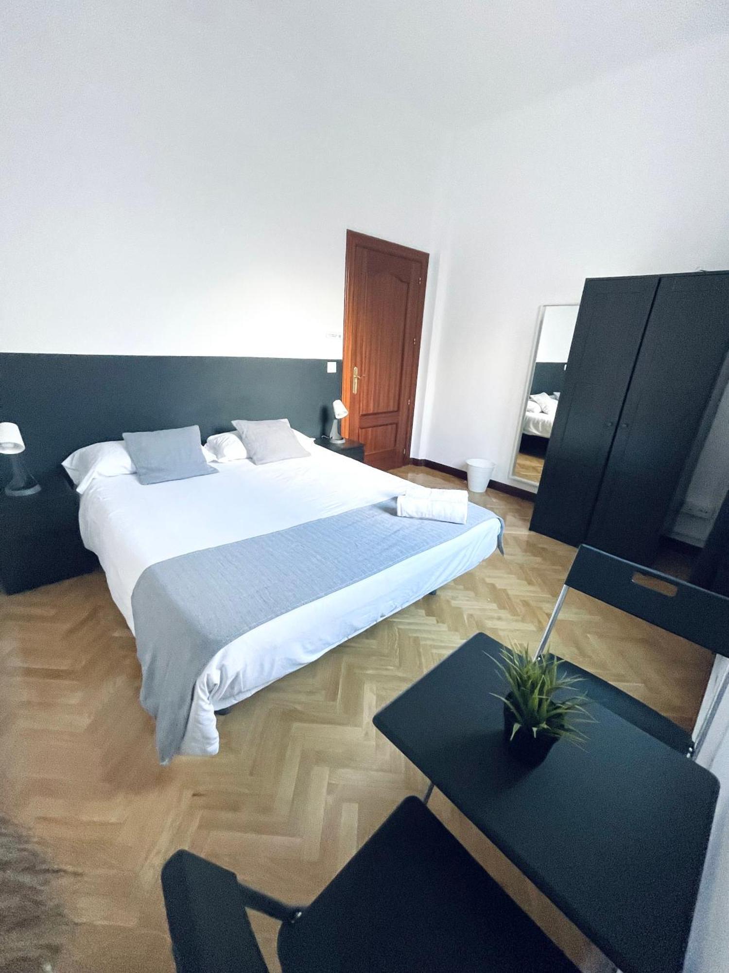 Ibiza Habitaciones 마드리드 외부 사진